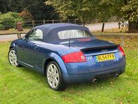 AUDI TT