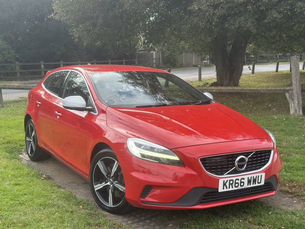 2016 Volvo V40